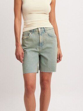 NWT NA-KD mid denim shorts